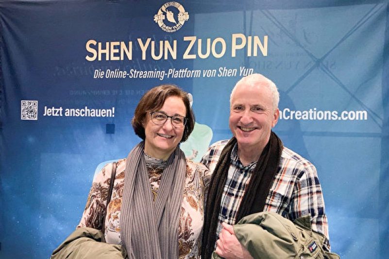 Autor Rainer Fassnacht findet Botschaft von Shen Yun „zeitlich sehr passend“