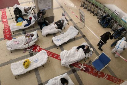 Interne Dokumente: Circa 248 Millionen Menschen in 20 Tagen mit COVID infiziert