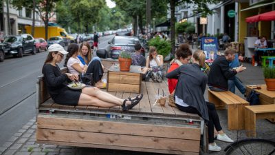 Berlin: Für Autos höhere Parkgebühren – für Lastenräder kostenfreies Stellplatz-Parken