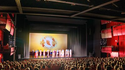 „Als ob der Wind über die Bühne wehen würde“ – Shen Yun begeistert weiterhin Berliner Publikum