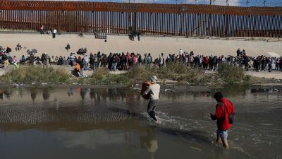 Mehr illegale Einwanderer befürchtet: El Pasos Bürgermeister erklärt Notstand