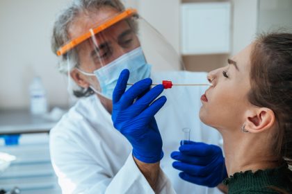 Ehemalige Drosten-Mitarbeiterin entzaubert PCR-Test