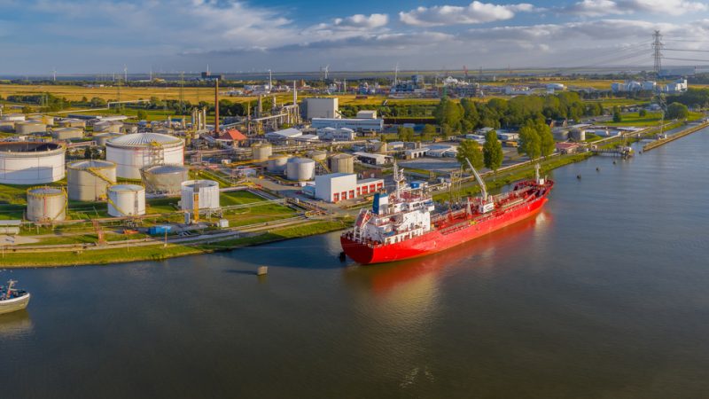 „Die Situation ist ernst“: Nord-Ostsee-Kanal nach Öl-Leck für Schifffahrt gesperrt