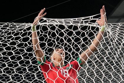 Marokko erreicht Viertelfinale der FIFA-WM – Ausschreitungen überschatten Feiern
