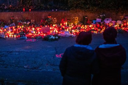 Nach Mädchenmord: 1.000 Menschen bei Beerdigung in Illerkirchberg – unerwartetes 2. Opfer