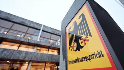 Karlsruhe setzt umstrittene Vorzugsbehandlung einzelner Medien aus