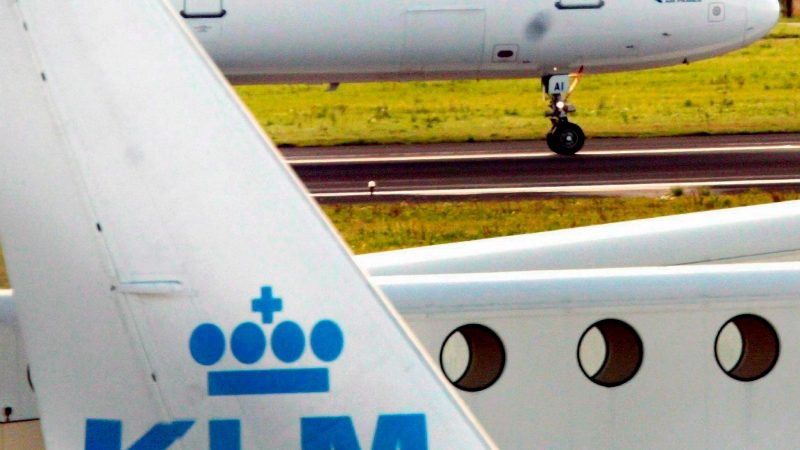 In eimen Flugzeug der KLM brachte eine Frau ein Kind zur Welt (Archivbild).