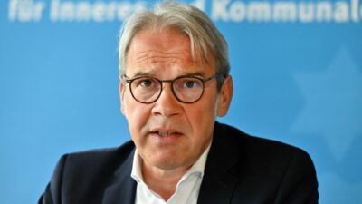 Thüringens Innenminister: Ramelow habe „eine 180-Grad-Wende vollzogen“