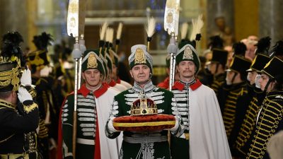 45. Jahrestag: Die Rückkehr der Heiligen Krone nach Ungarn