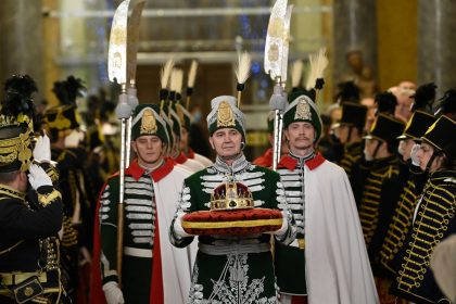 45. Jahrestag: Die Rückkehr der Heiligen Krone nach Ungarn