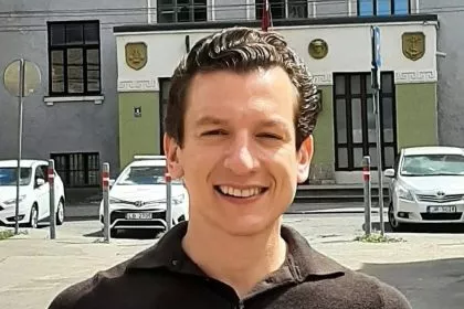 post-image