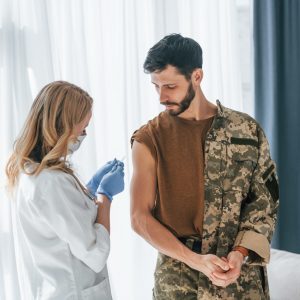 Die letzte Corona-Impfpflicht fällt: Duldungspflicht für Soldaten vor dem Aus