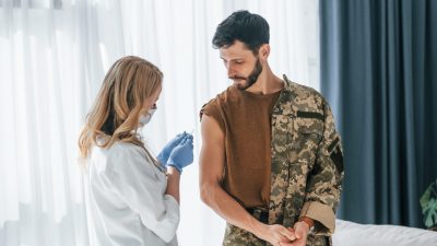 Die letzte Corona-Impfpflicht fällt: Duldungspflicht für Soldaten vor dem Aus