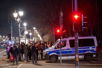 Silvesterbilanz der Polizei: Berlin über 100 Festnahmen, in NRW 233 Personen in Gewahrsam genommen