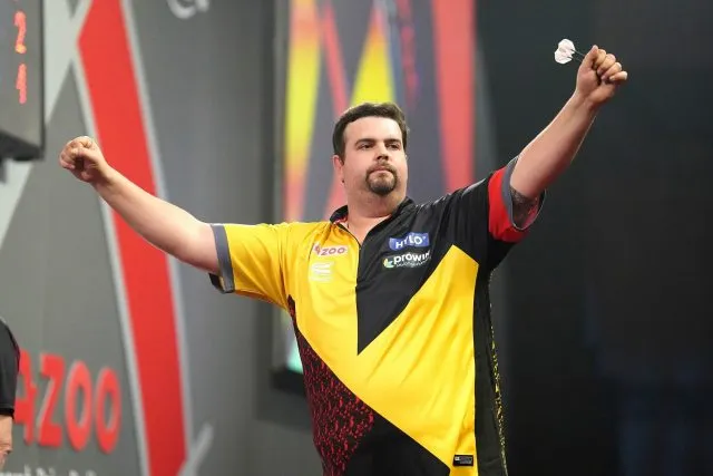 Hat sich bei der Darts-WM ins Halbfinale gespielt: Gabriel Clemens.
