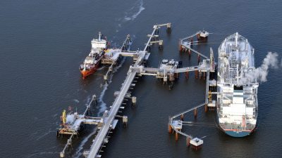 „Deutsche Umwelthilfe“ will LNG-Terminal in Wilhelmshaven vorzeitig stoppen