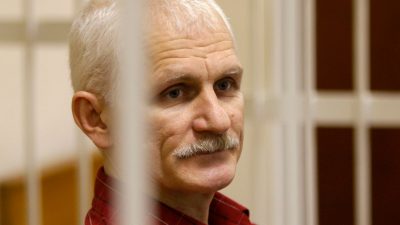 Belarussischer Nobelpreisträger Bjaljazki zu zehn Jahren Haft verurteilt