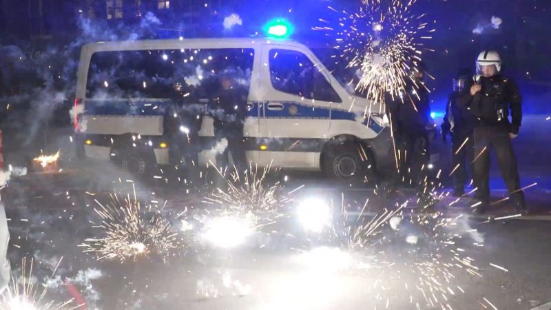 Politisch korrekte Ansprache bei Berliner Polizei: Nicht nur „Südländer“ und „illegale Migranten“ tabu