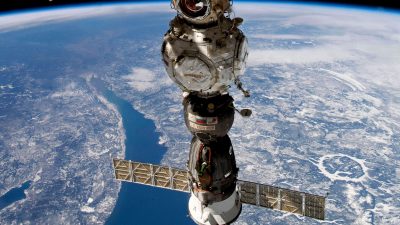 Roskosmos: Russland und USA setzen bis 2025 gemeinsame Flüge zur ISS fort