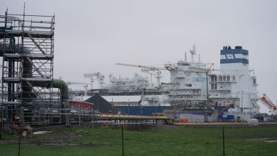 „Höegh Gannet“: Brunsbüttel begrüßt drittes schwimmendes LNG-Terminal