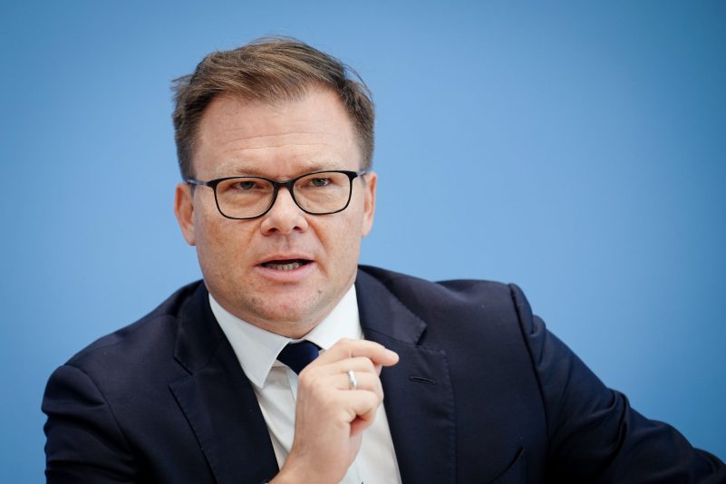 Zu wenig Ostdeutsche in Spitzenjobs? – Bundesregierung will gegensteuern