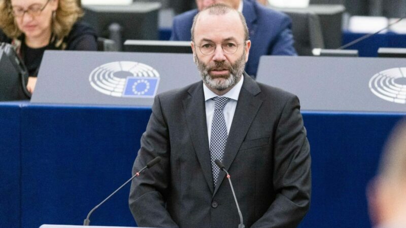 «Wenn es technisch nicht anders möglich ist, illegale Migration zu verhindern, dann müssen Zäune denkbar sein», sagt Manfred Weber, Chef Europäischen Volkspartei (EVP).