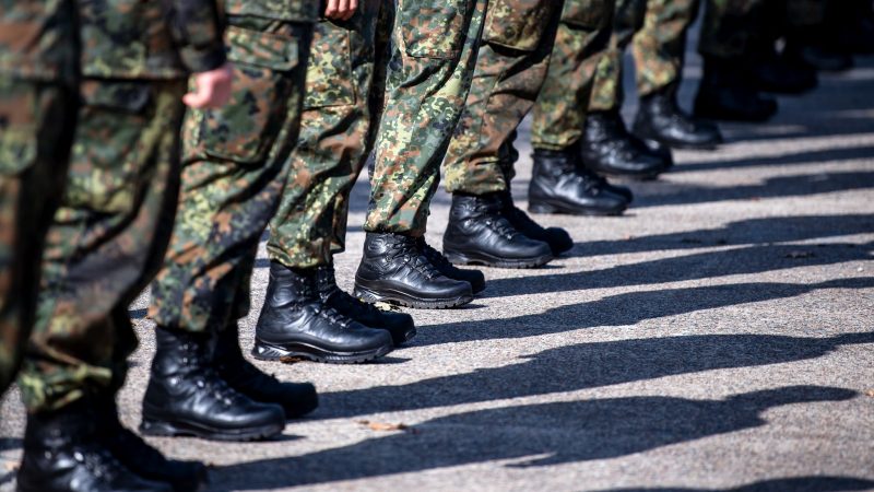 Auch der Reservistenverband spricht sich für eine Wiedereinführung der Wehrpflicht aus: «Die Bundesrepublik Deutschland ist nicht zu verteidigen, (...) wenn wir keine Wehrpflicht haben.»