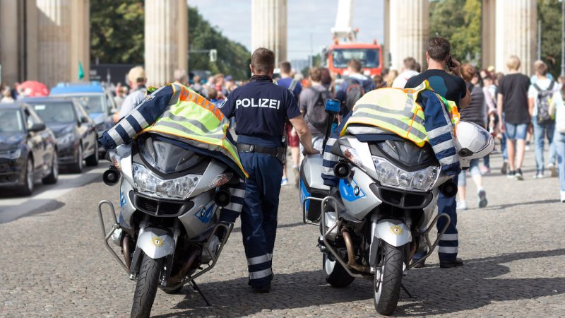 Berlin: Durchsuchungen bei zwei Polizisten wegen Bestechlichkeit