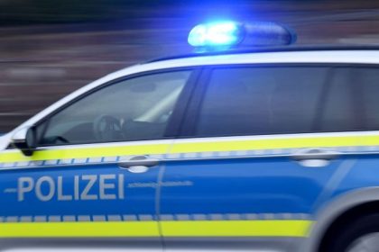 Schwerverletzte nach Massenschlägerei unter Fußballfans in Schalke