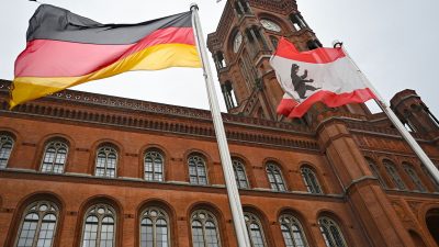 Berliner CDU und SPD unterzeichnen Koalitionsvertrag für neue Landesregierung
