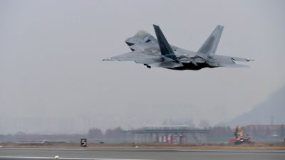 US-Militärflugzeug vor Japan abgestürzt – Acht Menschen waren an Bord