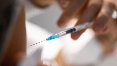 Impfopfer-Anwalt wirft PEI „Komplettausfall der Arzneimittelsicherheit“ vor