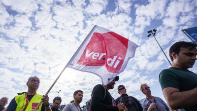 Tarifkonflikt: Verdi bestreikt mehrere Flughäfen – Katastrophenhilfe ist ausgenommen