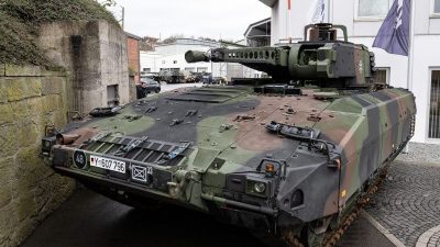 COVID-Datenleak bei Bundeswehr, Puma-Panzer-Debakel, Schweden senkt Kraftstoffpreise