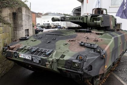 COVID-Datenleak bei Bundeswehr, Puma-Panzer-Debakel, Schweden senkt Kraftstoffpreise