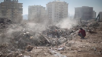 Fast 47.000 Tote nach Erdbeben in der Türkei und Syrien