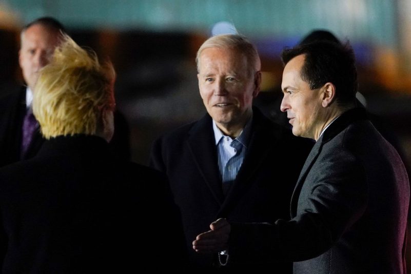 US-Präsident Joe Biden bei seiner Ankunft in Warschau.