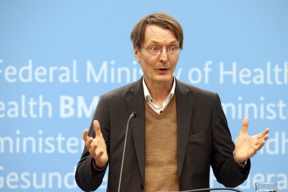 Pflegeversicherung: Lauterbach will Beiträge in Eigenregie anpassen können