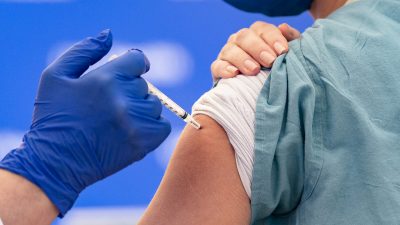 USA: Berufungsgericht legt Corona-Impfpflicht für Staatsangestellte wieder auf Eis