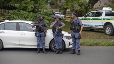 Deutscher in Südafrika wegen Verdachts auf Menschenhandel und Betrug festgenommen