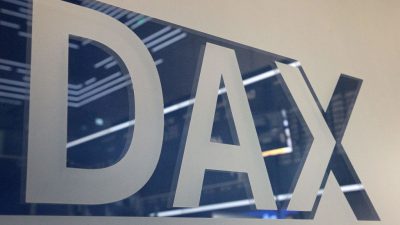 Börse: Dax unter 15.000 Punkten durch Banken-Turbulenzen