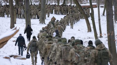 UNO beschuldigt Ukraine und Russland der willkürlichen Exekution von Soldaten