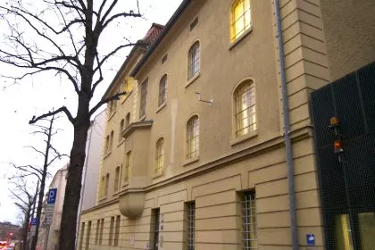 post-image