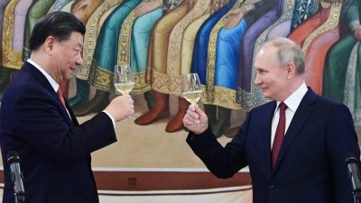 Xi und Putin wollen „Wandel des Jahrhunderts“ einleiten – Medwedew droht Kanzleramt mit Rakete