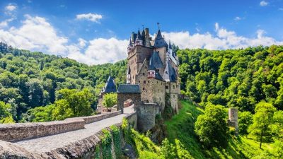 Burg Eltz im Eifelwald – eine Reise ins Mittelalter