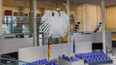 Livestream Bundestag: Ministerinnen Faeser und Schulze stehen Rede und Antwort