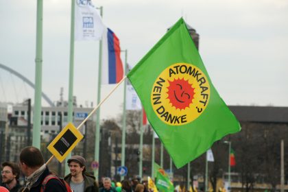 Atomausstieg, Corona, 49-Euro-Ticket: Änderungen im April