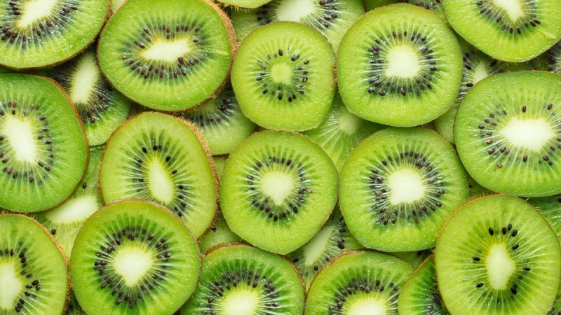 Grüne Superfrucht: Wie Kiwis gegen Krankheiten helfen