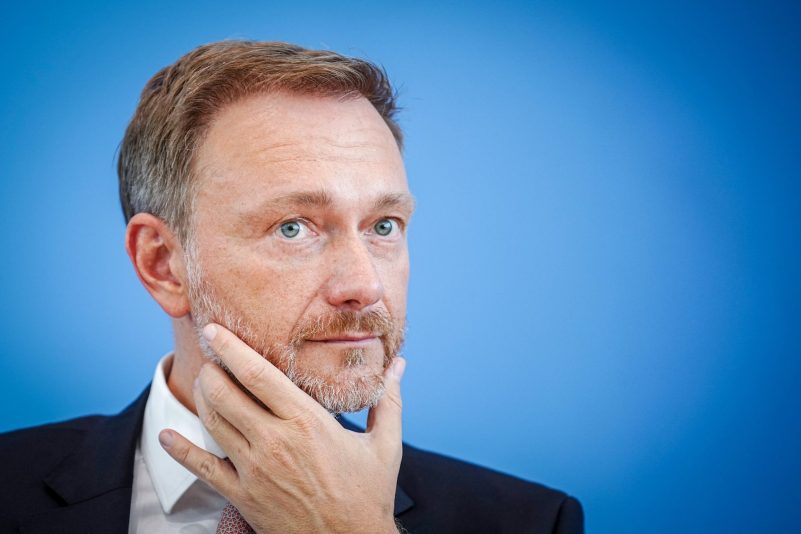 Finanzminister Christian Lindner (FDP) ringt mit seinen Ressortkollegen derzeit um die Aufstellung des Bundeshaushalts für 2024.