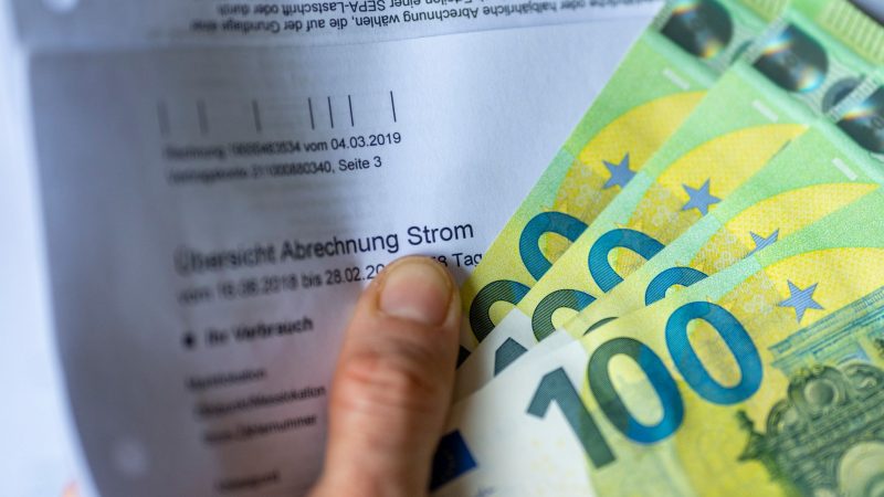 Exzessive Strompreise bereiten Vebrauchern EU-weit Probleme. Die Kommission will gegensteuern.
